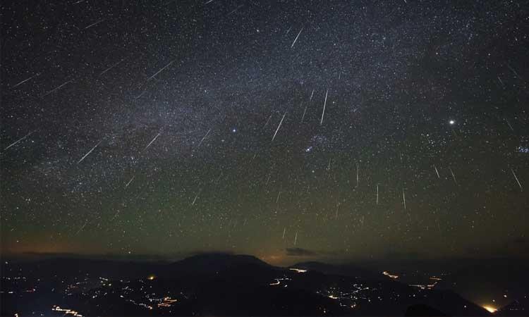 Geminid-meteor-shower-peak