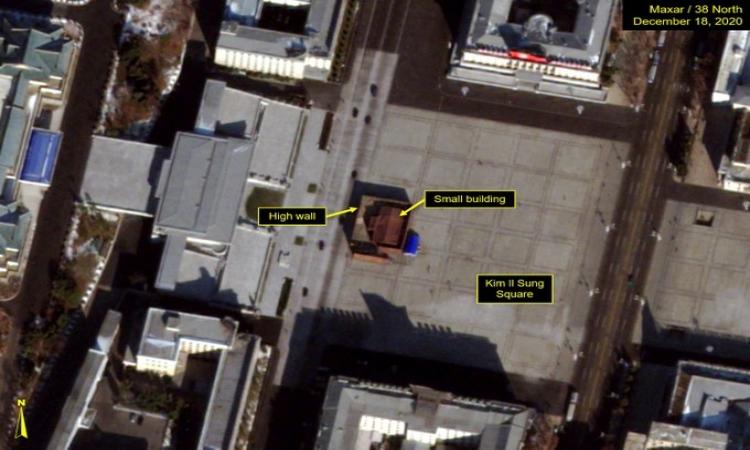 Mysterious structure set up at Pyongyang square: Report