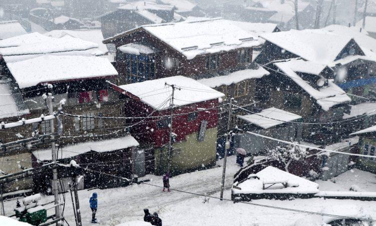 Baramulla-Snowfall