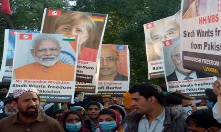Placards of PM Modi, other world leaders seen at pro-freedom rally in Sindh of Pakistan
