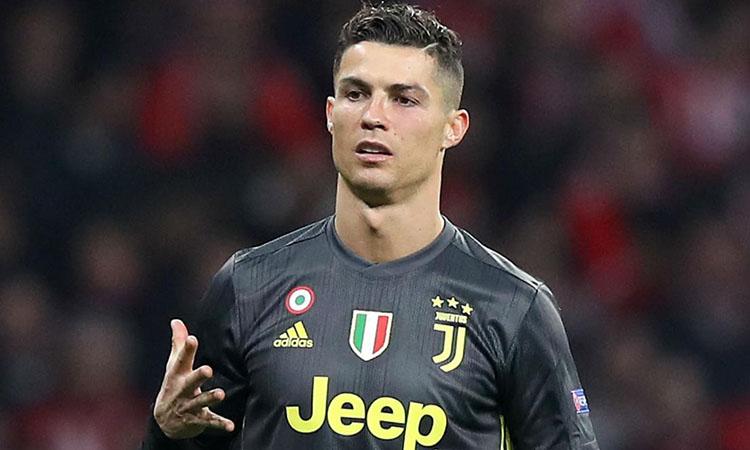 Cristiano Ronaldo-Football-Top goal scorer