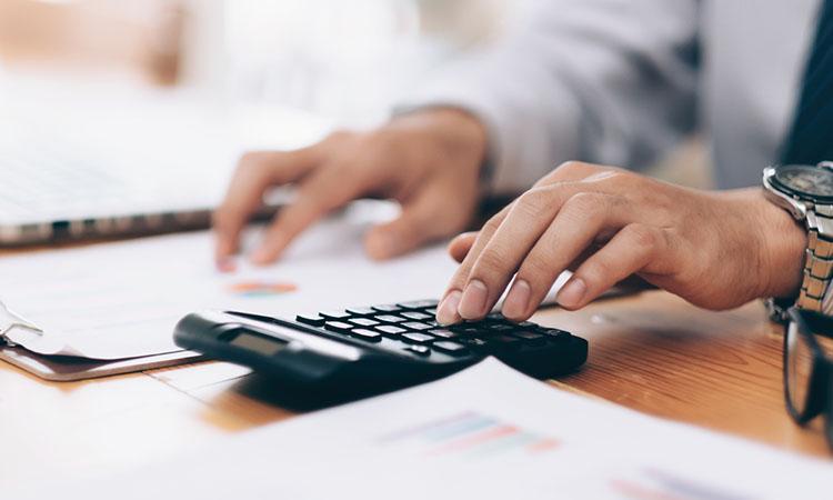 CRED, CRED raises 215M in new round, CRED profit