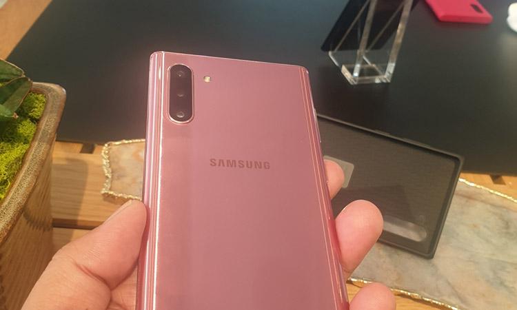 Samsung-Quarter 1-Business-Smartphone