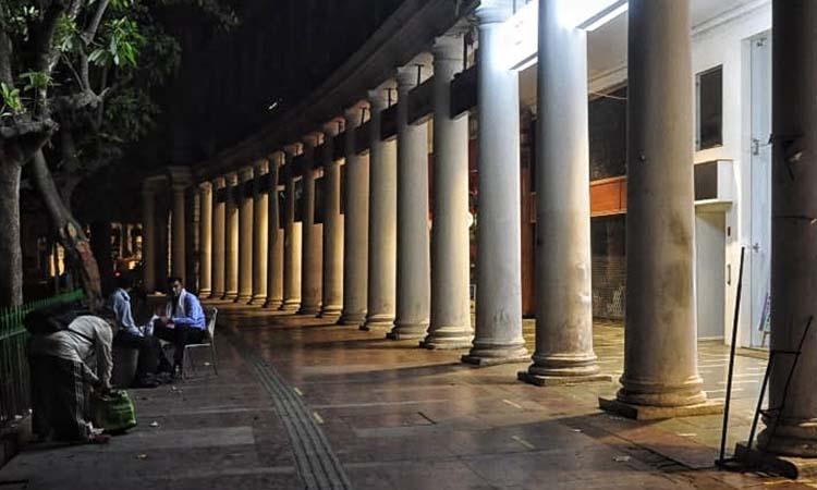 Delhi-Employees fear job loss-Night curfew-COVID19