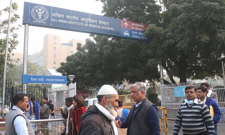 20 doctors test Covid positive at AIIMS, Covid 19, AIIMs