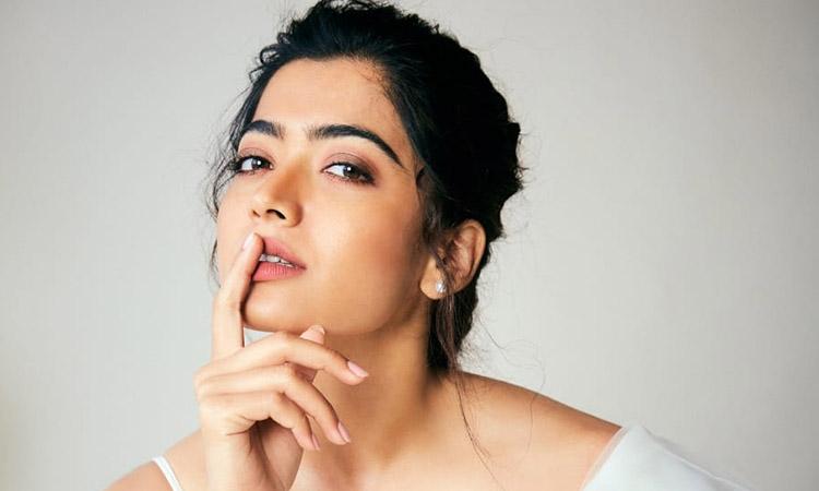 Bollywood-Rashmika Mandanna-Entertainment-Actress