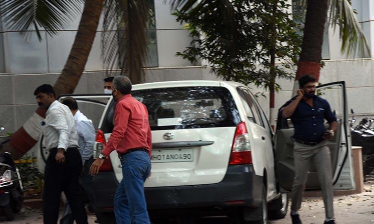 NIA, Mumbai cop Riyaz Kaji, Antilia bomb scare case, NIA arrests Mumbai cop Riyaz Kaji