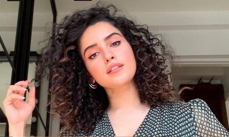 Bollywood, Sanya Malhotra, Sanya Malhotra latest pictures, Sanya Malhotra latest movies