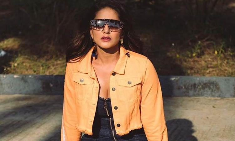 Bollywood-Sunny Leone-Instagram