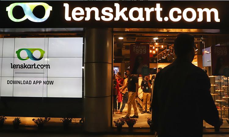Lenskart, Lenskart jobs, Lenskart acquihires DailyJoy. LensKart to hire over 100 in 6 months