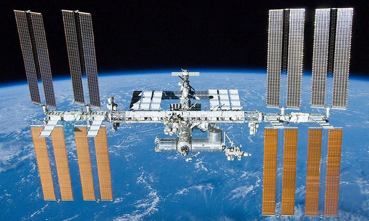 Japan, Space, Space travel, Japanese billionaire, Japanese billionaire Yusaku Maezawa to travel to Space, International space station