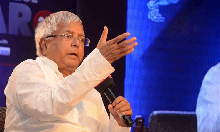 CBI gives clean chit to Lalu Prasad in DLF bribery case