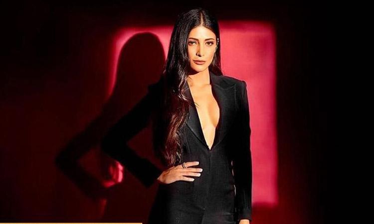 Bollywood, Shruti Hassan, Shruti Hassan pictures, Shruti Hassan movies, Shruti Hassan family, Why Shruti Haasan was 'glad' her parents separated