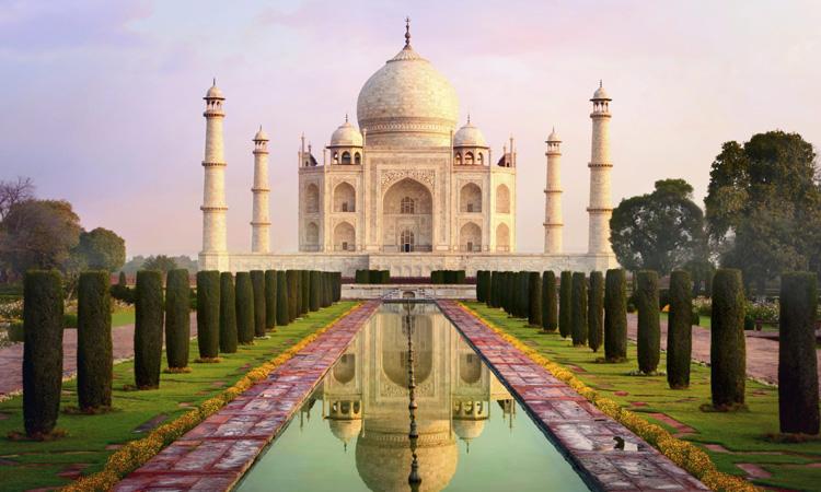 Taj-Mahal