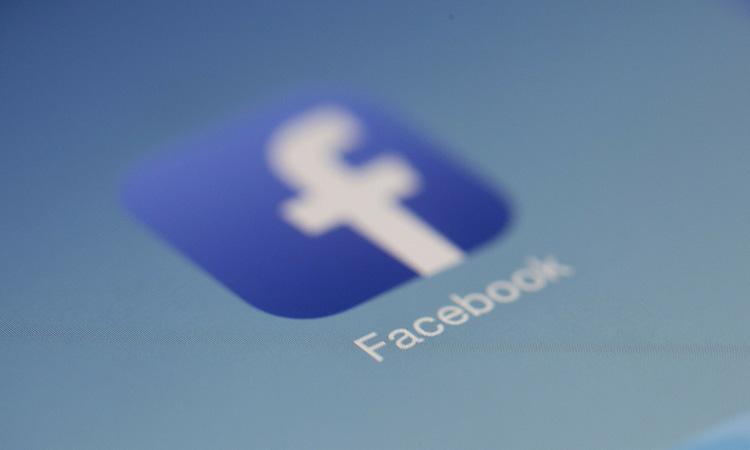 Facebook likely to unveil smartwatch with two cameras