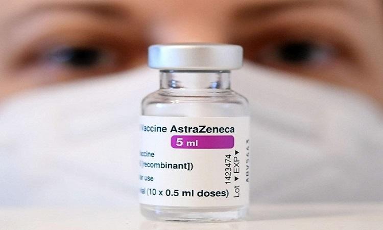 Italy suspends AstraZeneca vaccine for under-60s