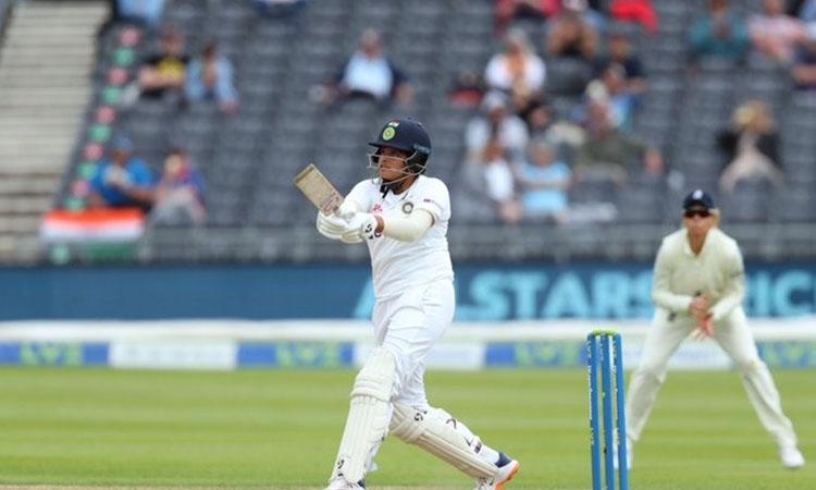 Womens Test India collapse to 1875 after solid start vs Eng stumps