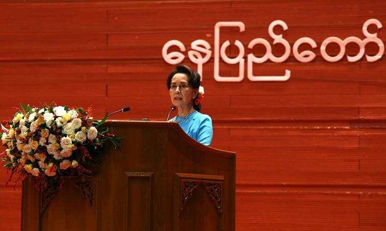 Aung-San-Suu-Kyi