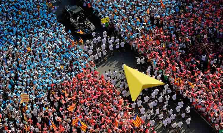 Spain to pardon jailed Catalan separatist leaders