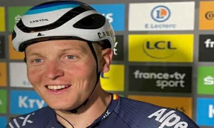 Merlier wins crash-ridden third stage of Tour de France