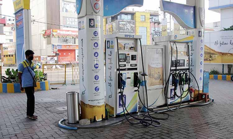 Fuel price rise continues unabated, rates rise sharply again