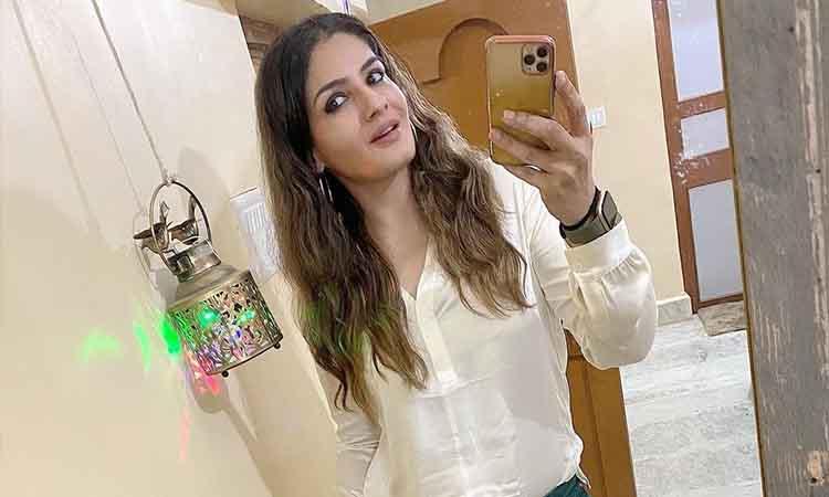 Raveena Tandon shares her look for a virtual appearance from the jungle