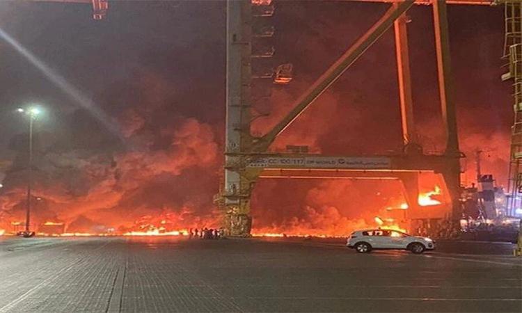 Dubai, Dubai airport, Dubai airport blast, Massive blast at Dubai port, no casualties reported