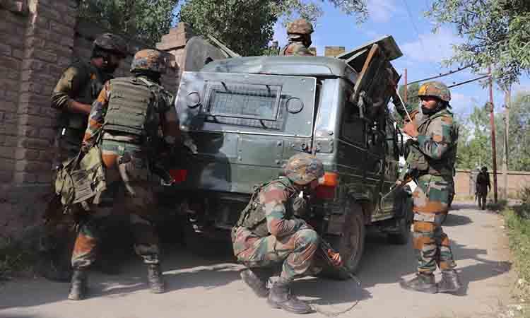 2 soldiers, 2 terrorists killed as infiltration bid foiled in J&K