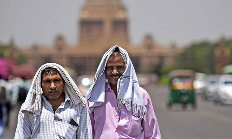 Delhi, Weather, Yet another IMD prediction wrong, Delhi reels under heatwave, humidity, Monsoon