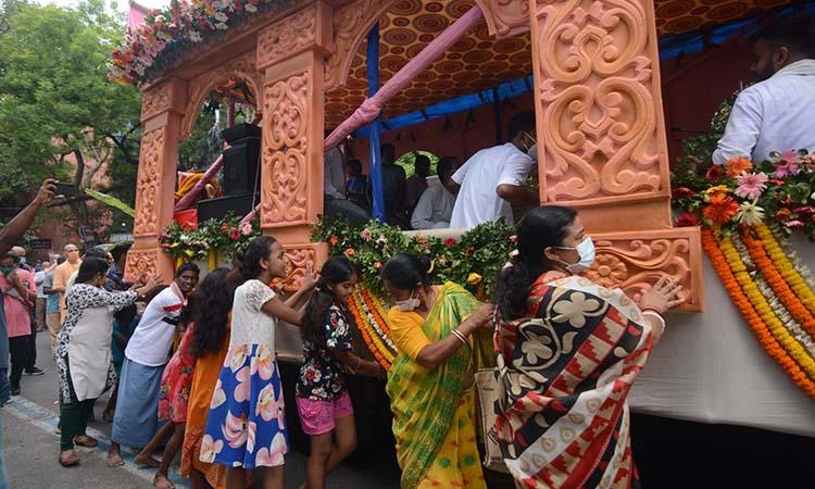 Rath-Yatra-2021-Lord-Jagannath-reaches-Gundicha
