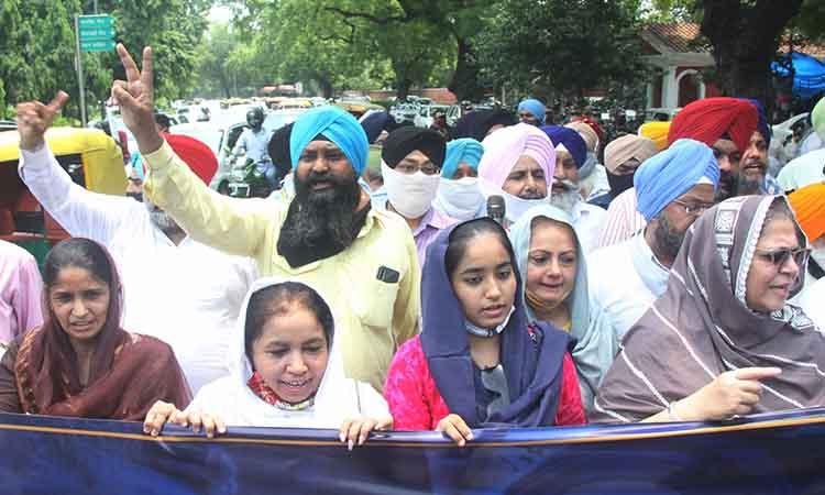 Why-are-Sikhs-of-Kashmir-angry?