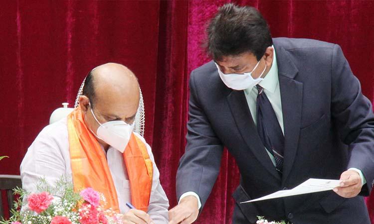 Basavaraj Bommai rains sops in first cabinet meet