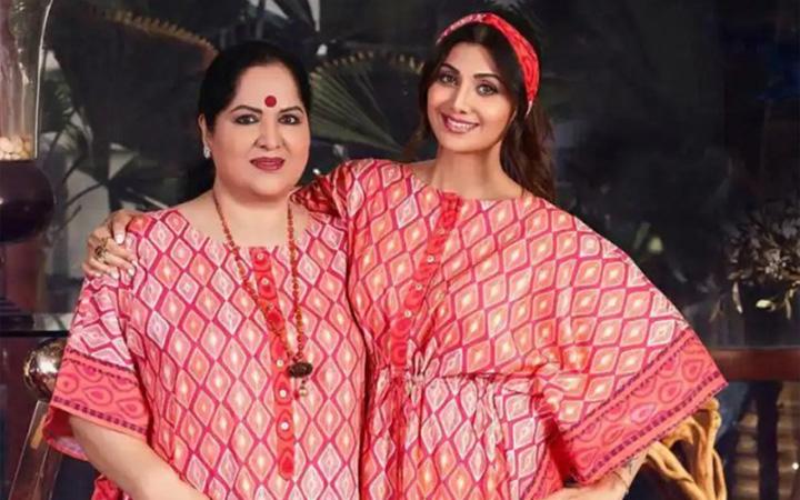 Shilpa-Shetty,-mother-Sunanda