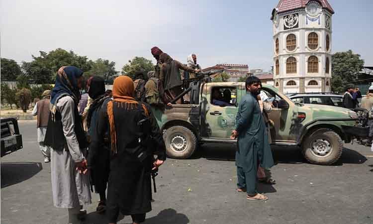 Taliban-fighters-seen-military-vehicle-Kabul