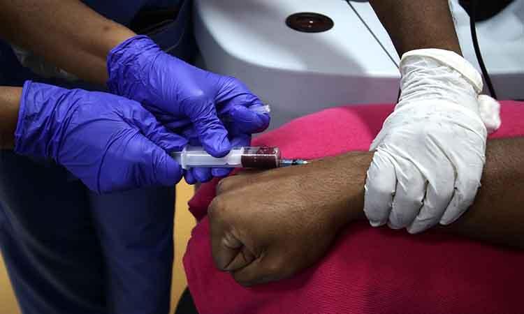 recovered-COVID-19-patient-donates-plasma