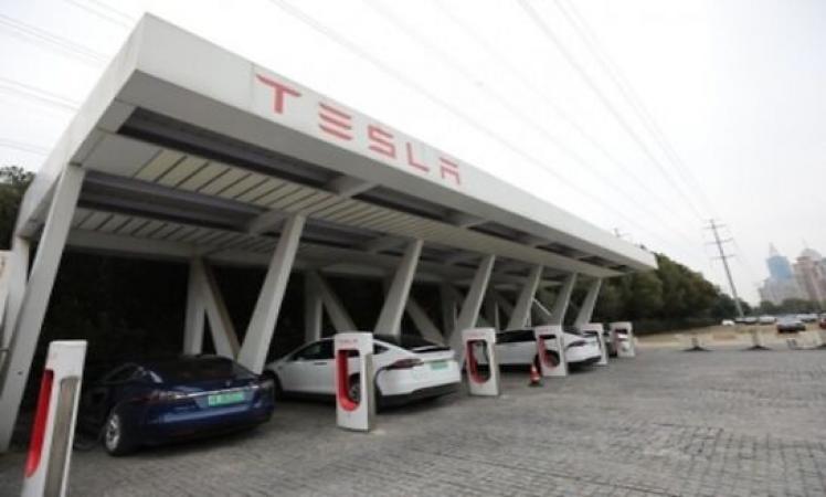 Tesla-Cars