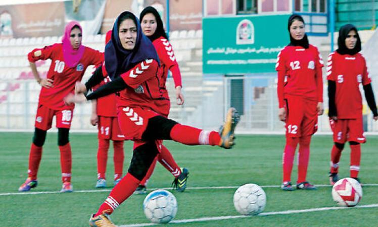 Afghanistan-Female-footballers