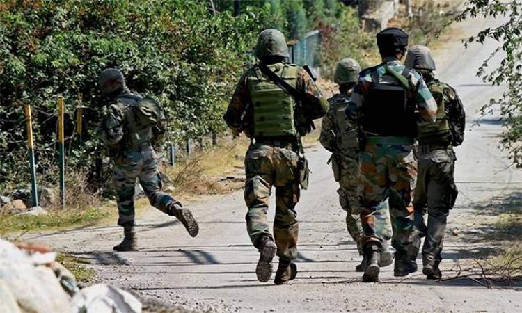 Kashmir-Gunfight
