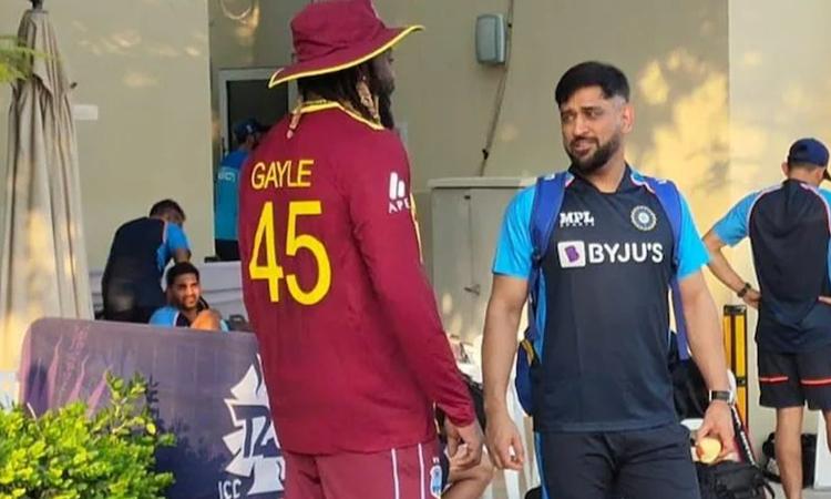 MS-Dhoni-and-Chris-Gayle