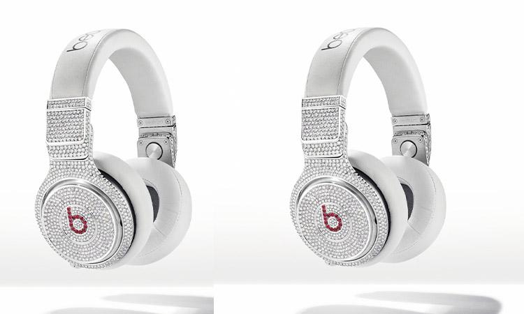 Beats-Solo-Pro-headphones