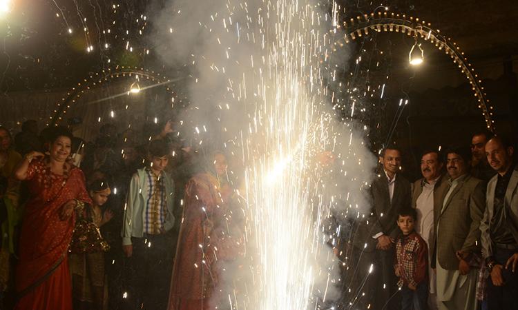 Diwali-celebrations-pakistan