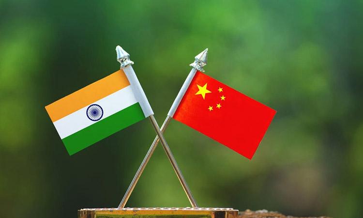 India-China flags