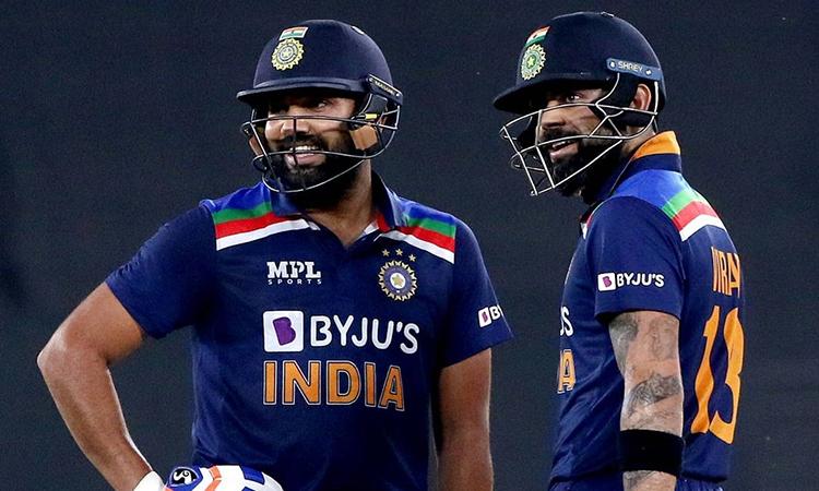 Virat-Kohli-Rahul-Sharma