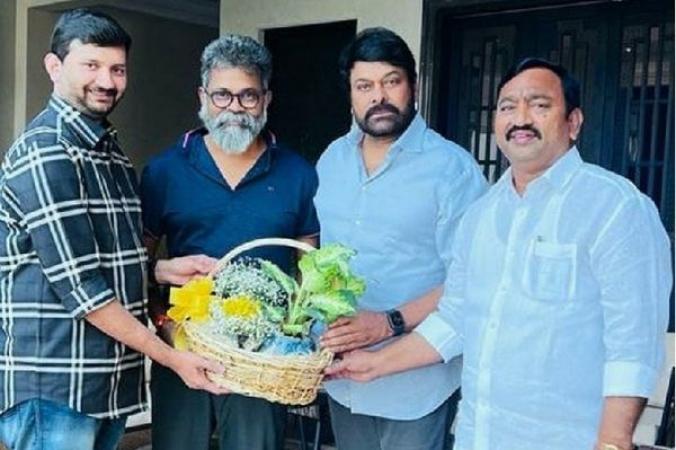 'Pushpa' director joins hands with Chiranjeevi