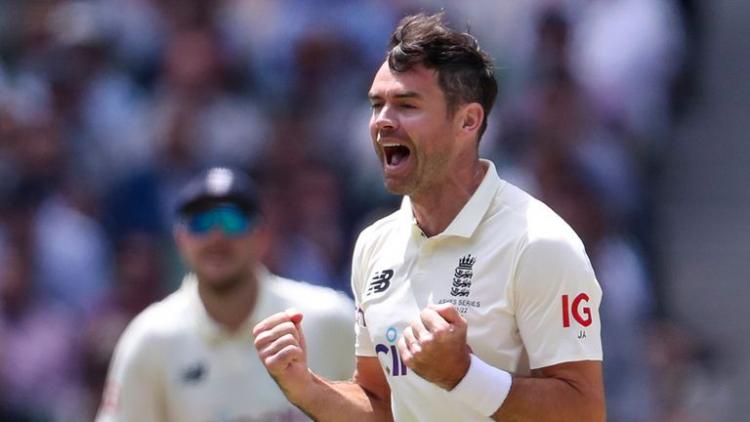 James Anderson deletes 2010 tweet telling Stuart Broad he has a lesbian  haircut  Daily Mail Online
