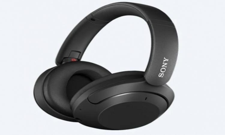 sony-headphones-with-dual-sensor-noise-cancellation