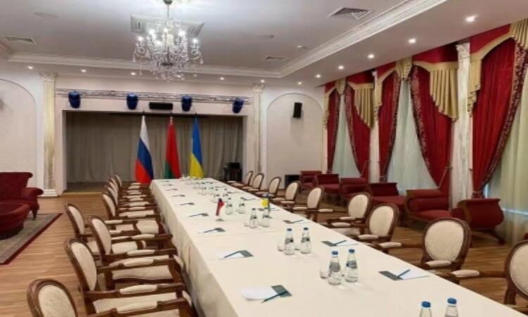 Russia-Ukraine-talks-start-on-monday