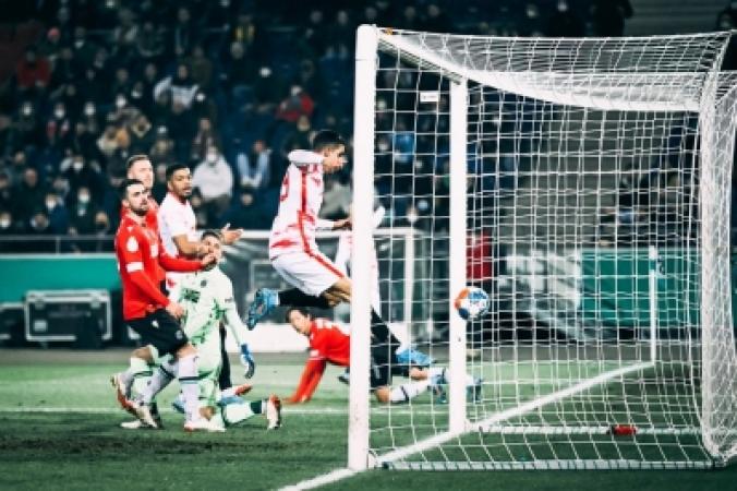German-Cup-Leipzig-beat-Hannover-4-0-to-storm-into-semis