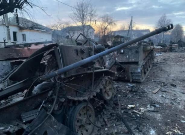 Russian-forces-encircle-Kiev-amid-fighting-underway-20-40-km-Ukrainian-capital-non-profit-tank