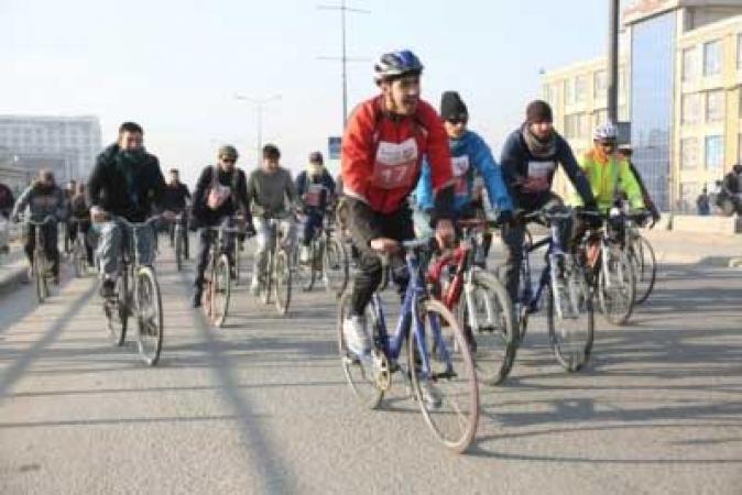 A-cycling-competition-more-than-100-students-took-place-in-Kabul
